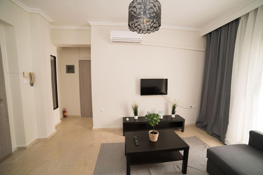 Markopoulosapartments Nea Moudania Buitenkant foto
